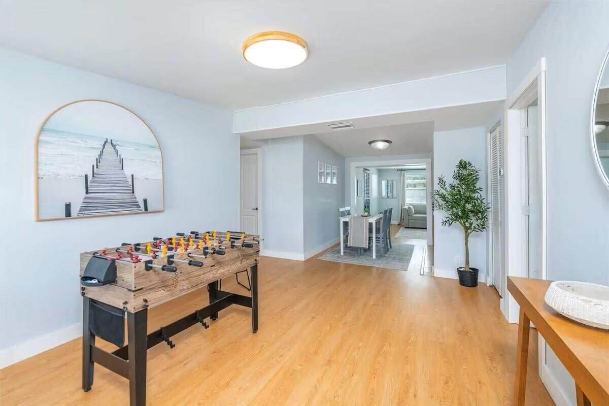 3762 Catalina Road West Palm Beach, FL 33410 - Photo 2 of 29 a living room with furniture and a table