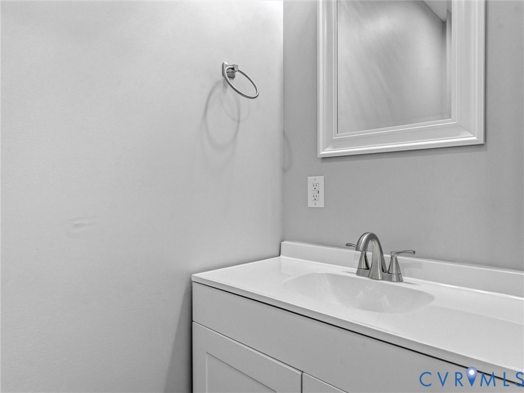 14530 Lodore Road Amelia Court House, VA 23002 - Photo 27 of 34