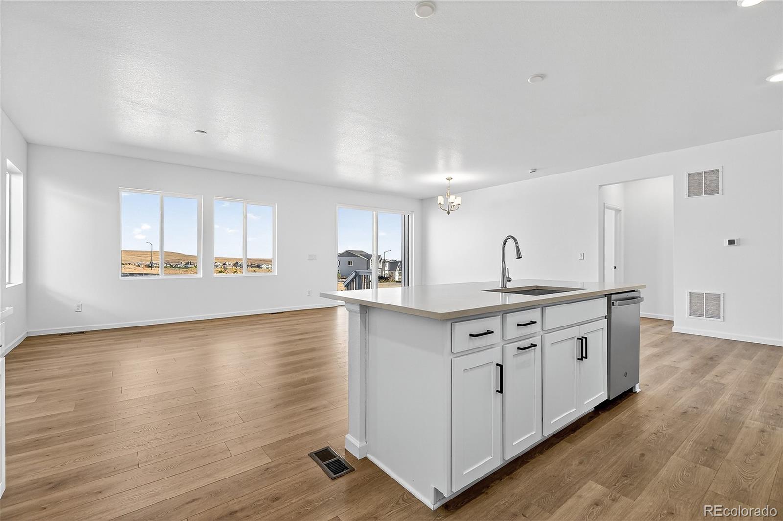 17055 West 92nd Loop Arvada, CO 80007 - Photo 10 of 37