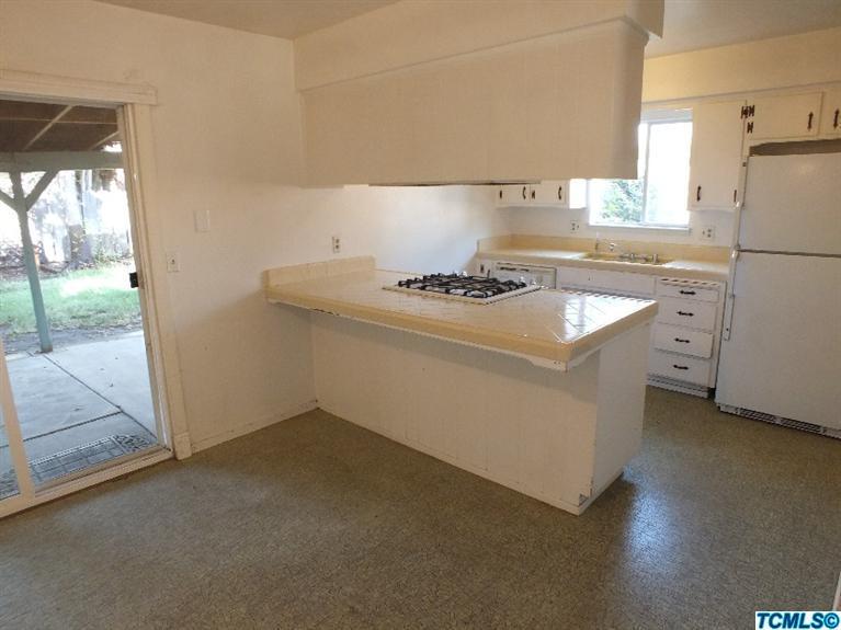 2876 Merlan Way Hanford, CA 93230 - Photo 3 of 13 Additional Photo