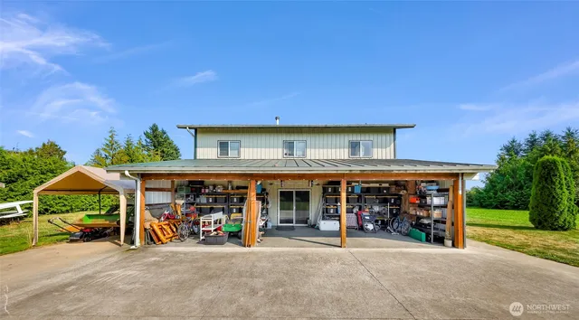 a view of an outdoor space and a yard