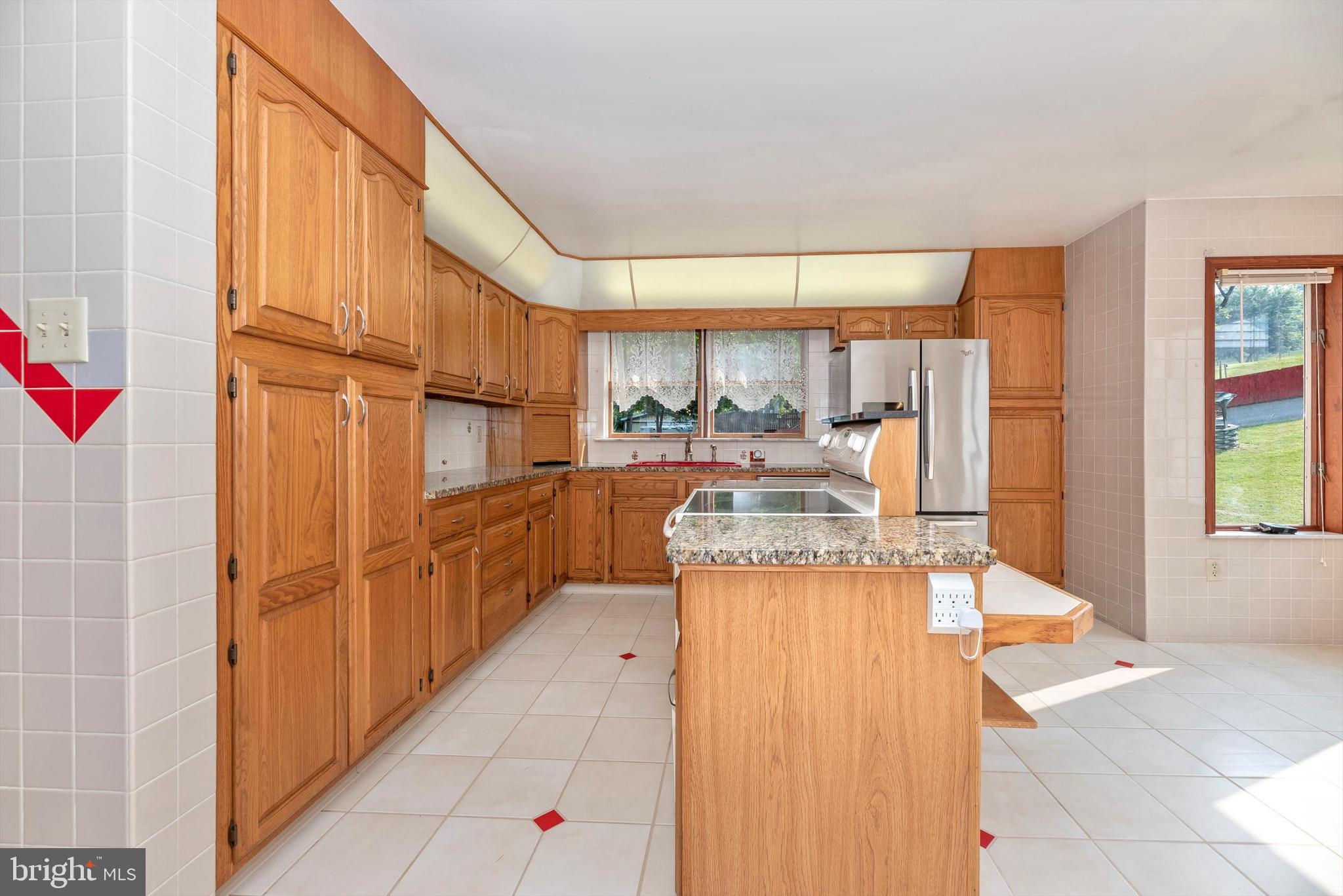 10760 Dublin Road Walkersville, MD 21793 - Photo 13 of 102 Kitchen with granite counters
