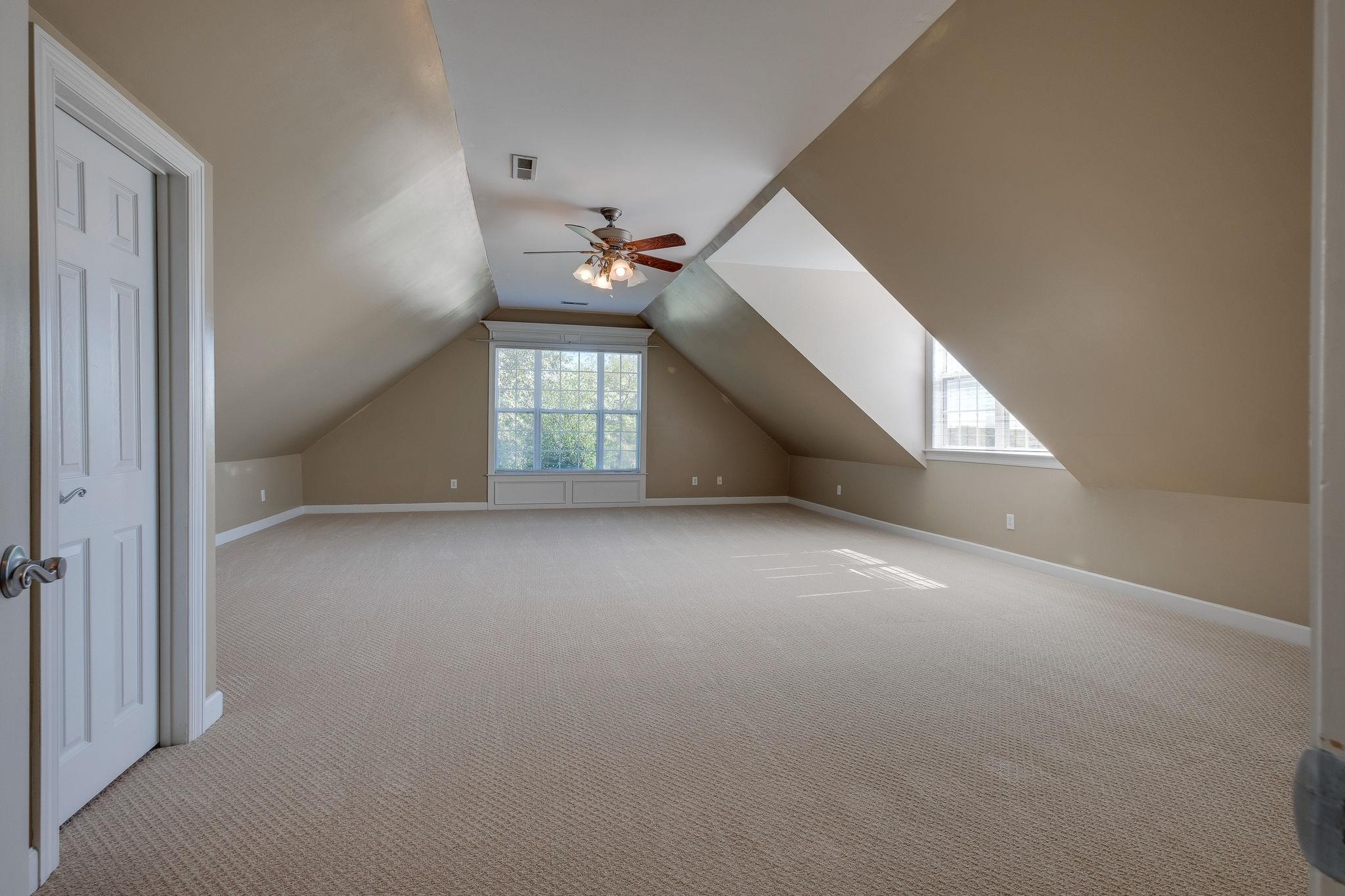 2005 Viewpointe Way Columbia, TN 38401 - Photo 22 of 29 a view of empty room with windows