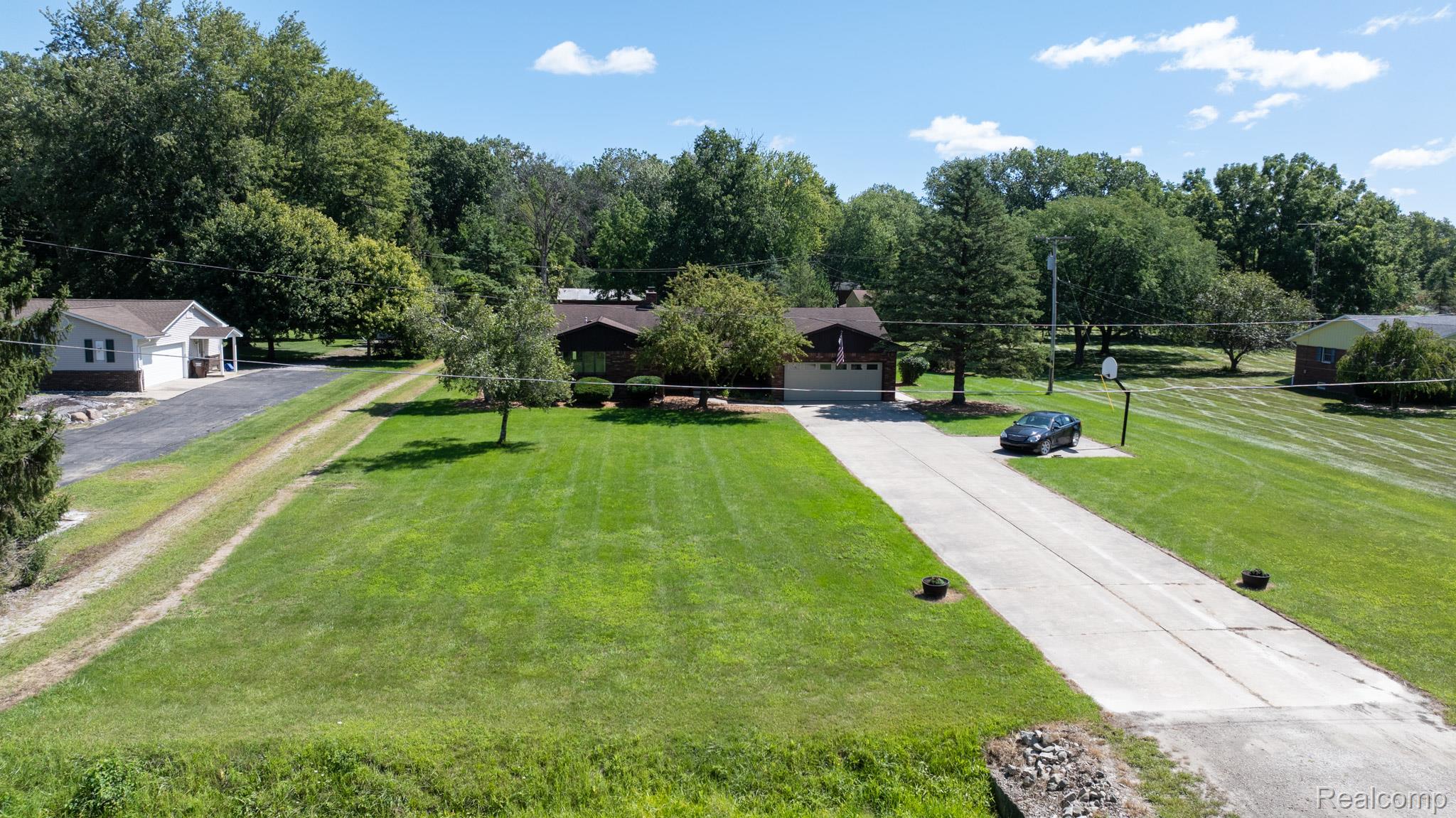 12900 Maxwell Road Carleton, MI 48117 - Photo 5 of 59 12900 (1).jpg