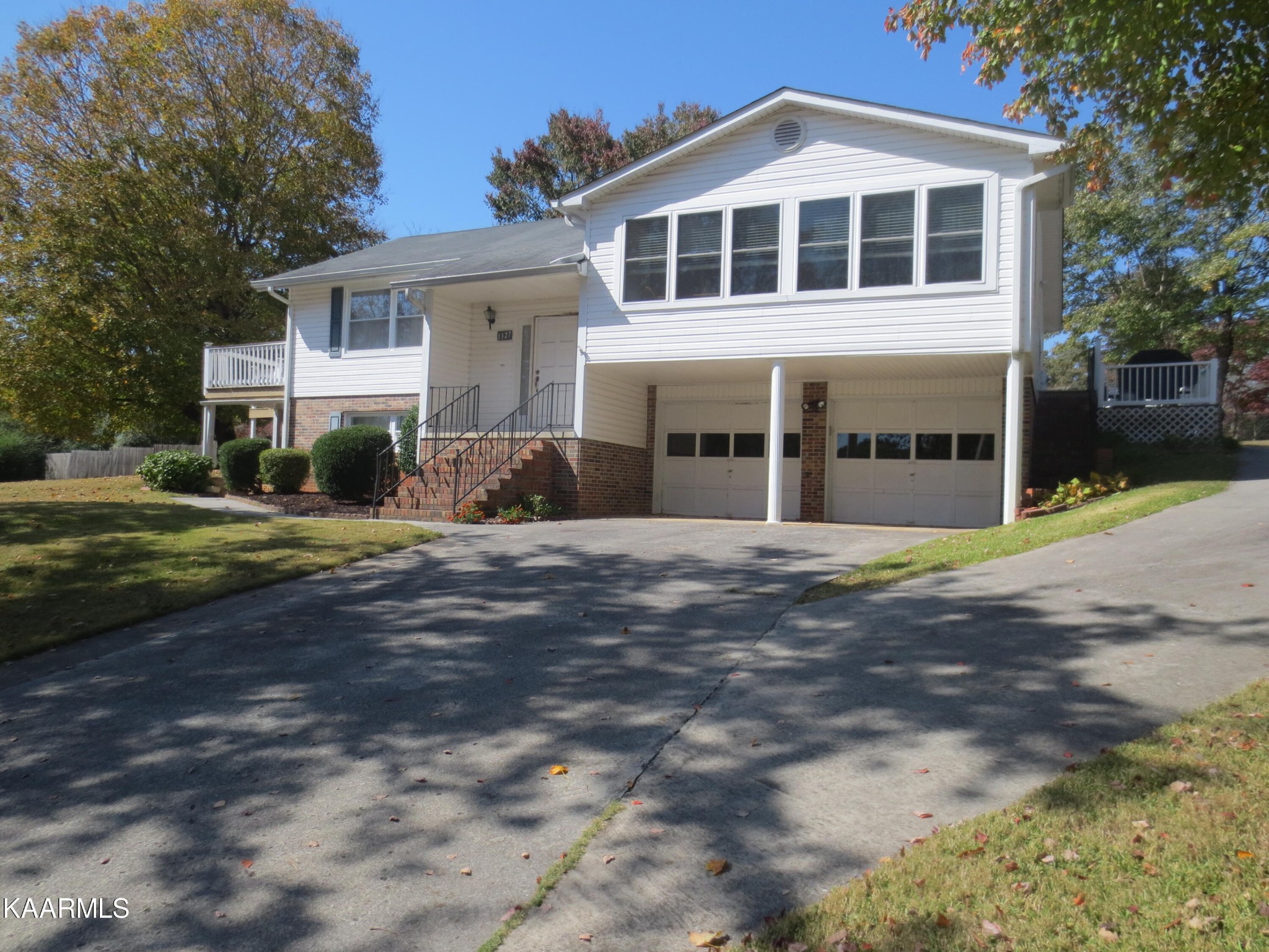 1327 Ridgeway Circle Athens, TN 37303 - Photo 49 of 49 a front view of a house with a yard