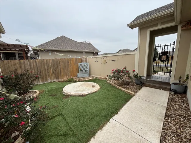 $2,250 | 116 Lasino Drive, Georgetown, TX 78626
