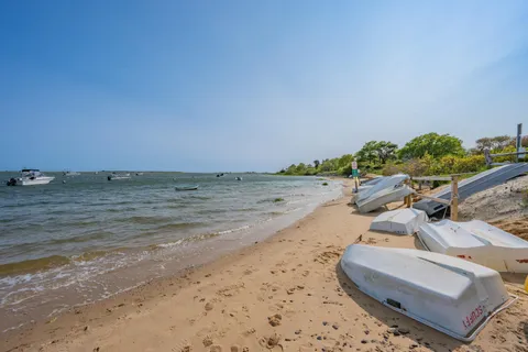 $3,850,000 | 287 Cedar Street, Chatham, MA 02633