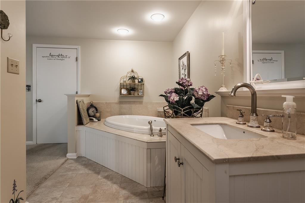 7919 Spring Mill Road Indianapolis, IN 46260 - Photo 24 of 54 Gallery Image 24