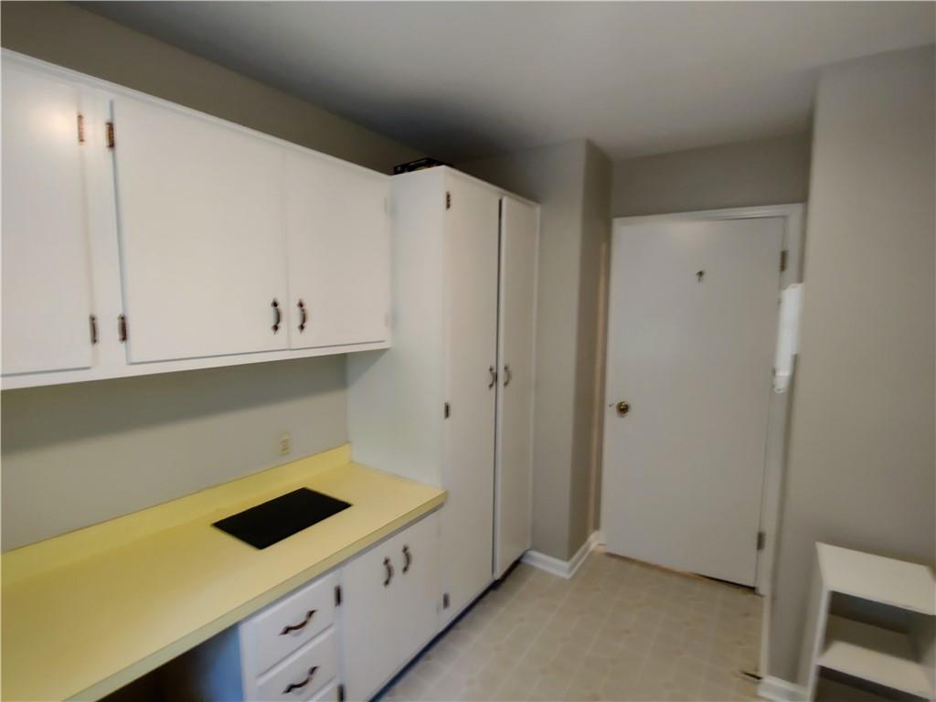 7919 Spring Mill Road Indianapolis, IN 46260 - Photo 31 of 54 Gallery Image 31