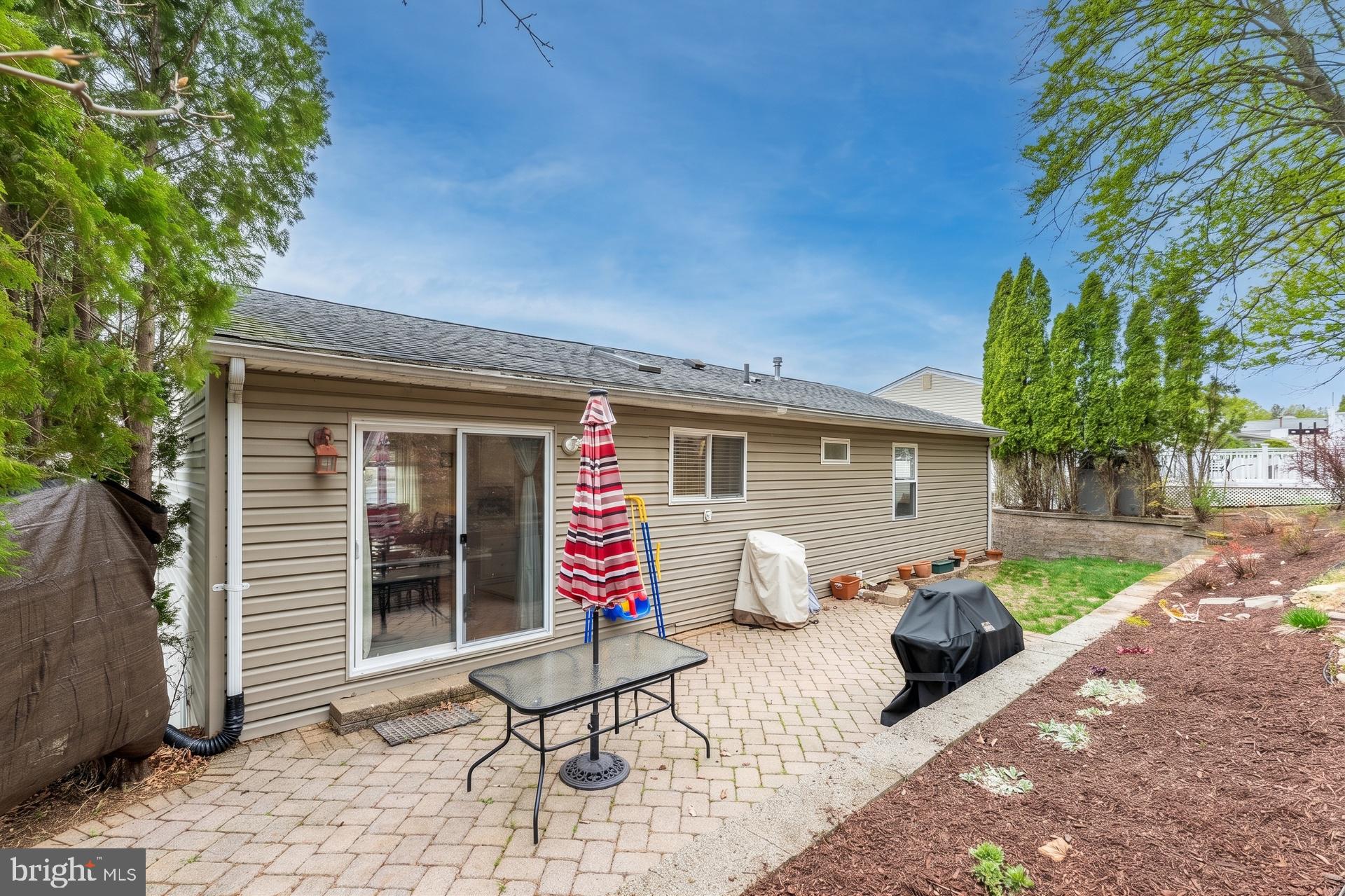 54 Highview Terrace Dover, NJ 07801 - Photo 26 of 32 Charming backyard retreat awaits you!