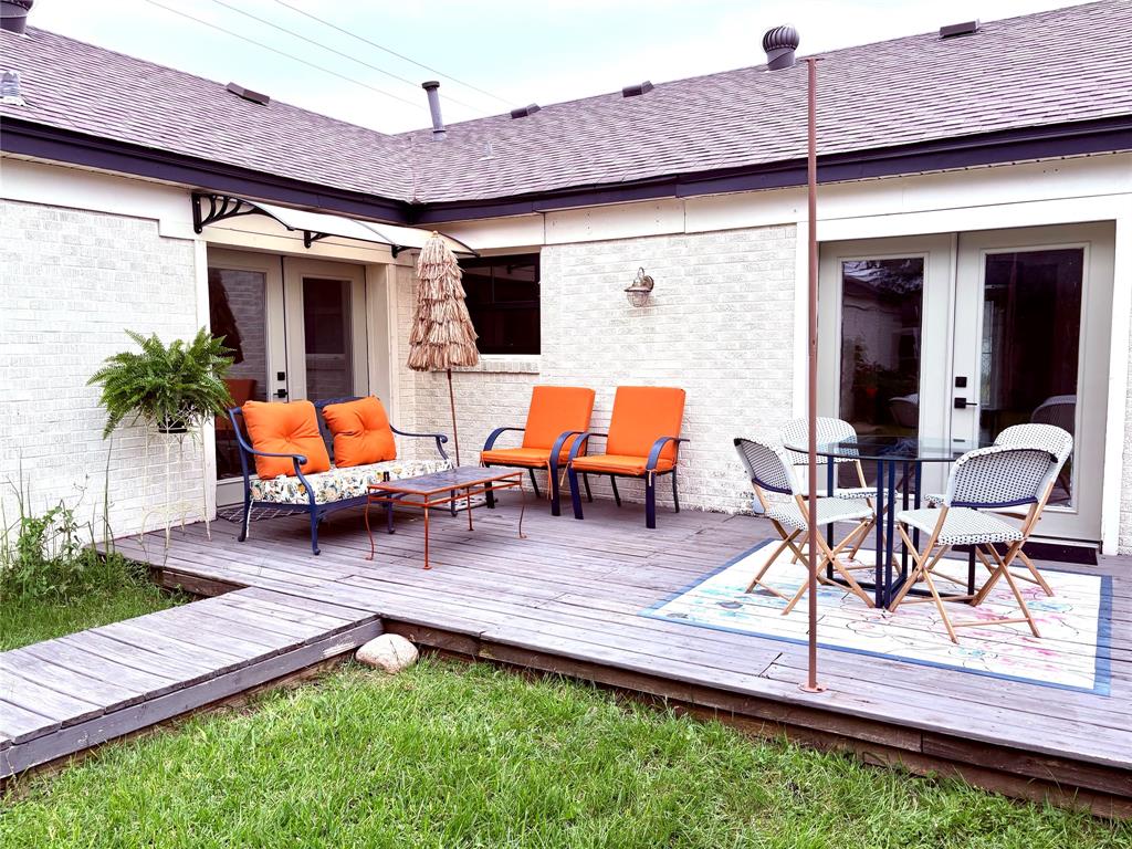 3600 Westcliff Road South Fort Worth, TX 76109 - Photo 37 of 38 a backyard of a house with outdoor seating