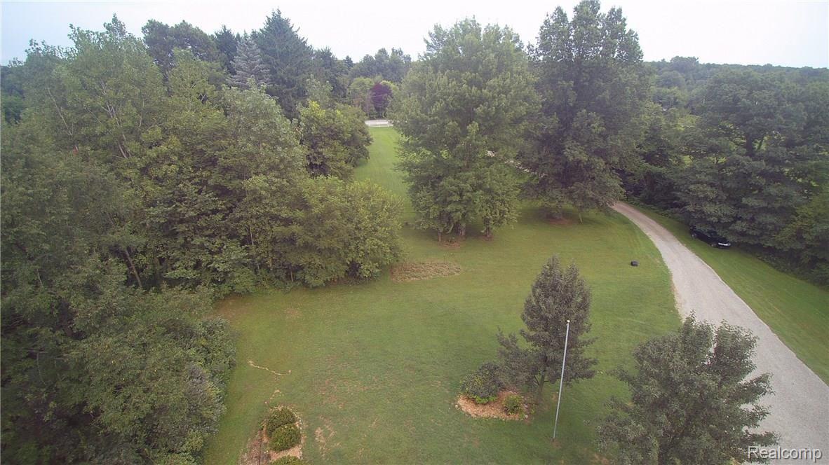 21020 Clark Road Belleville, MI 48111 - Photo 2 of 44 YUN00011.jpg
