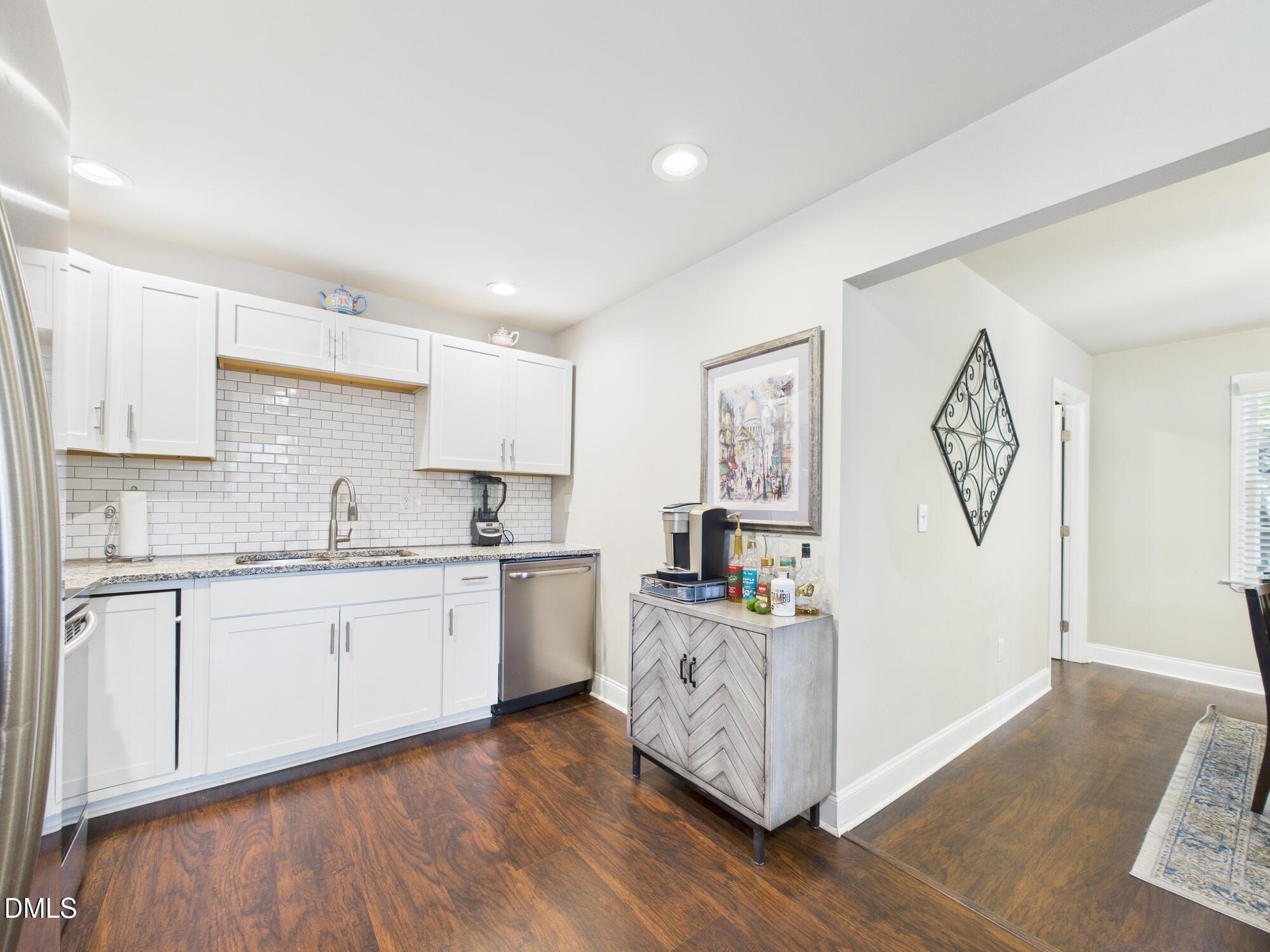 109 Blanchard Street Raleigh, NC 27603 - Photo 19 of 57 CAM01608G0-PR0110-STILL031