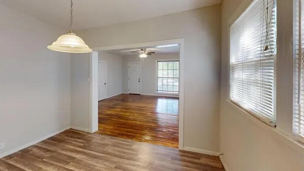$1,250 | 224 West Hull Street, Unit A, Denison, TX 75020