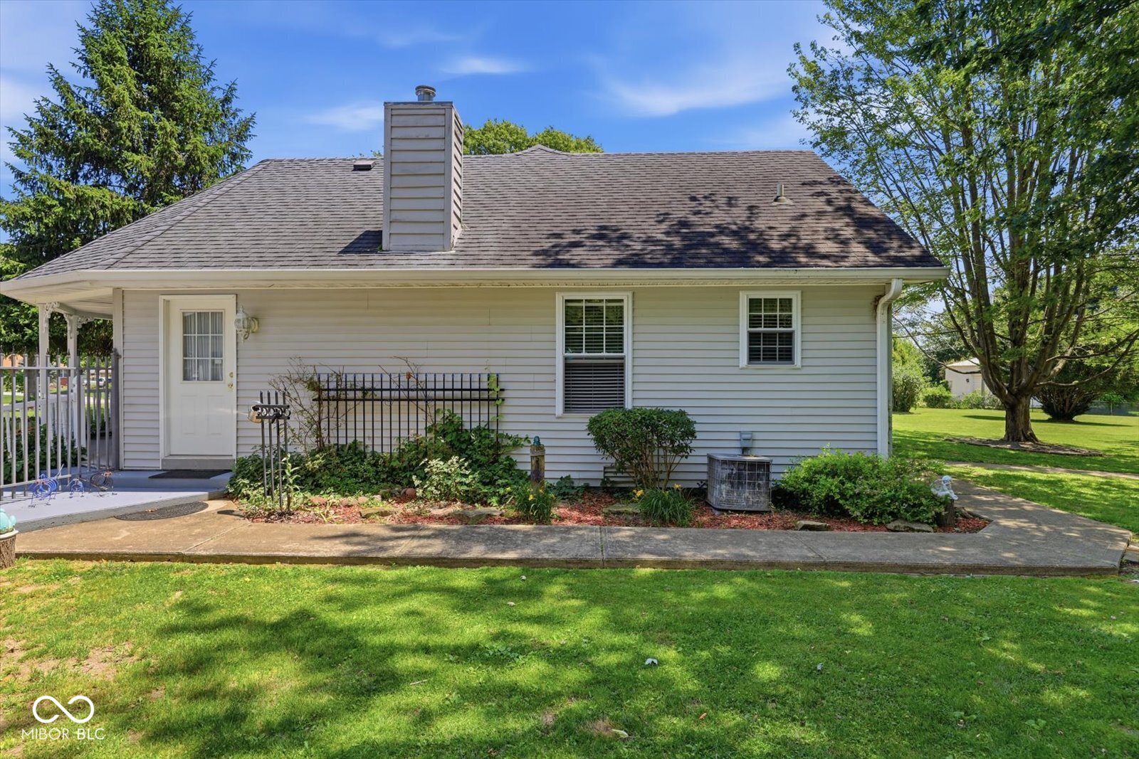 449 East McKay Road Shelbyville, IN 46176 - Photo 44 of 67