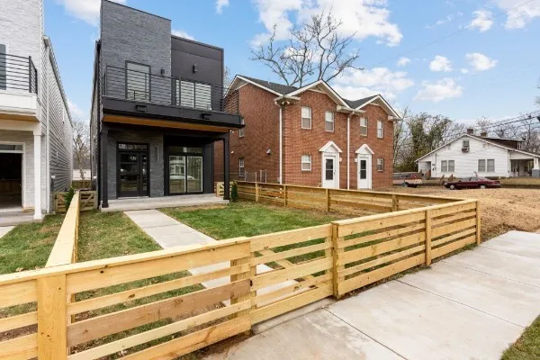 a view of building with yard