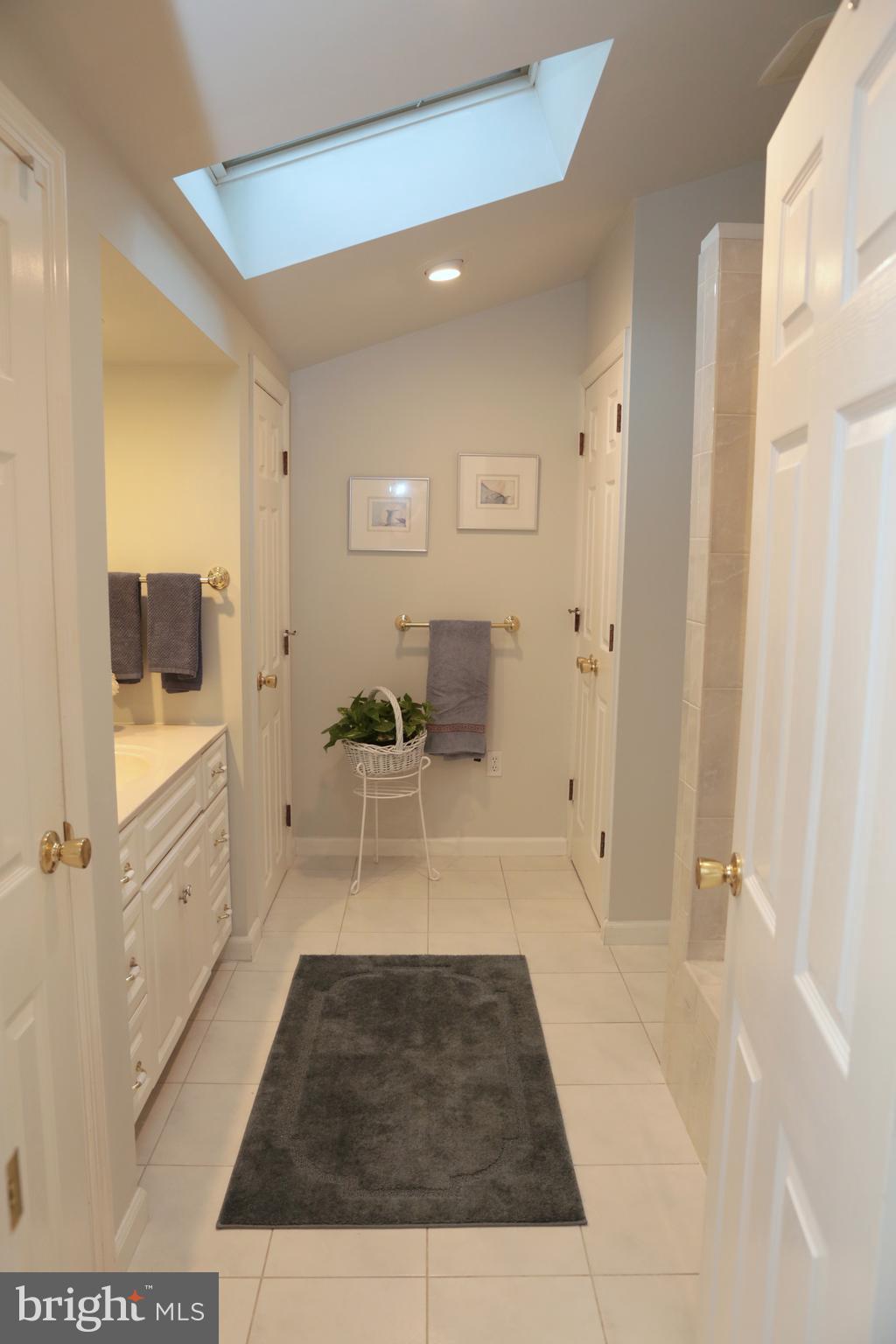 29 Wolfpack Road Hamilton, NJ 08619 - Photo 19 of 49 master bath with laundry