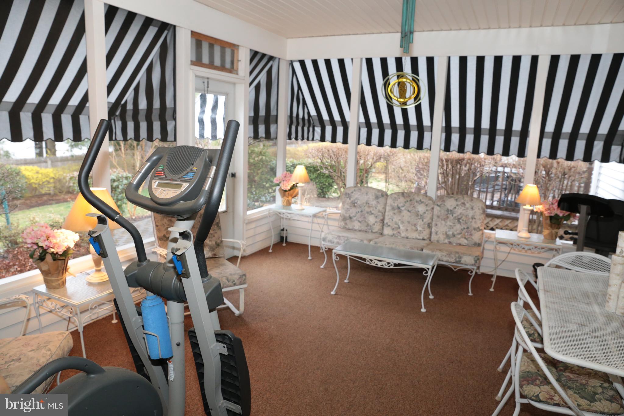 29 Wolfpack Road Hamilton, NJ 08619 - Photo 32 of 49 enclosed porch