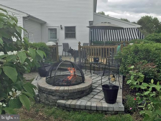 29 Wolfpack Road Hamilton, NJ 08619 - Photo 38 of 49 patio and firepit