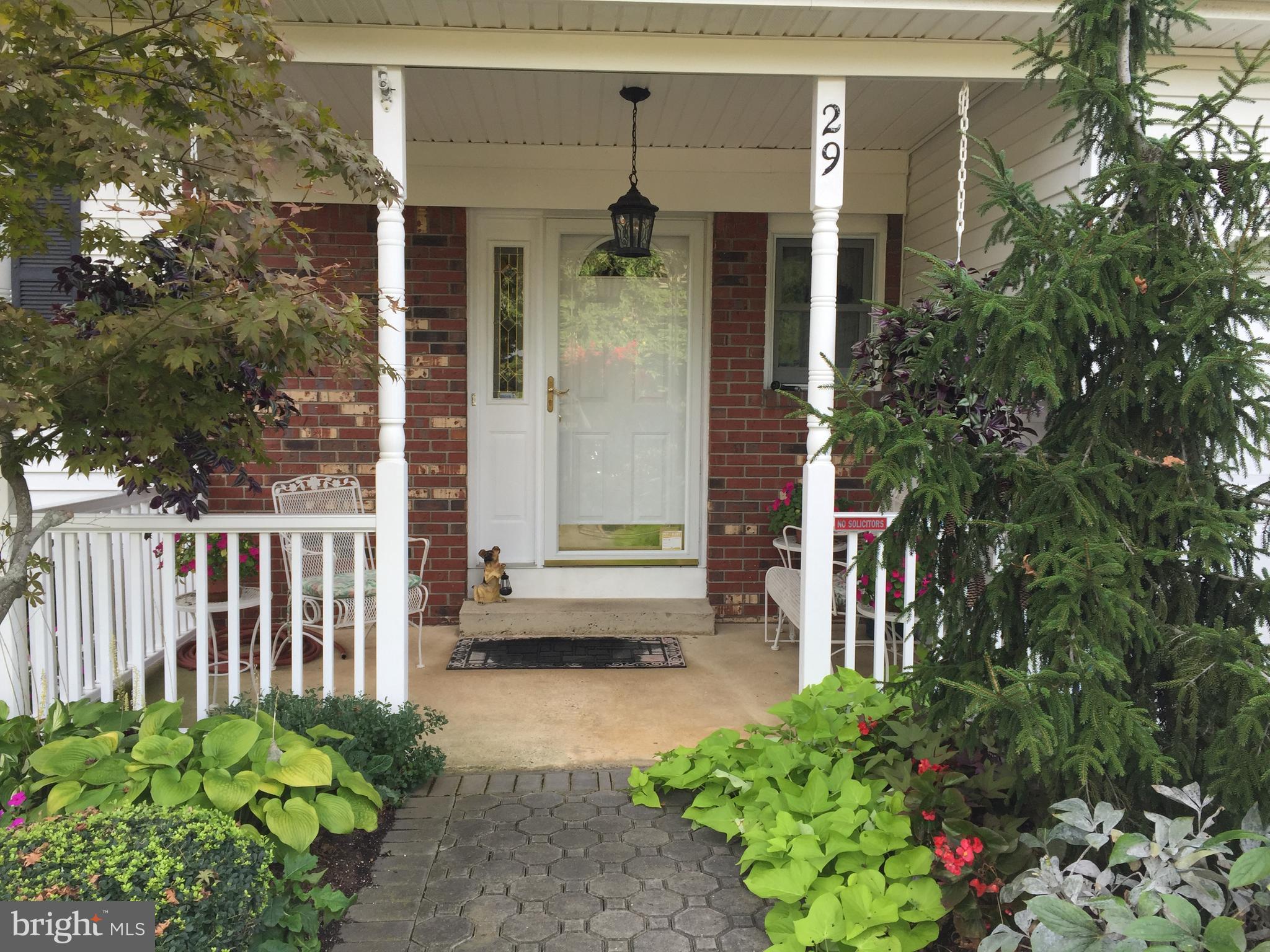 29 Wolfpack Road Hamilton, NJ 08619 - Photo 45 of 49 front porch