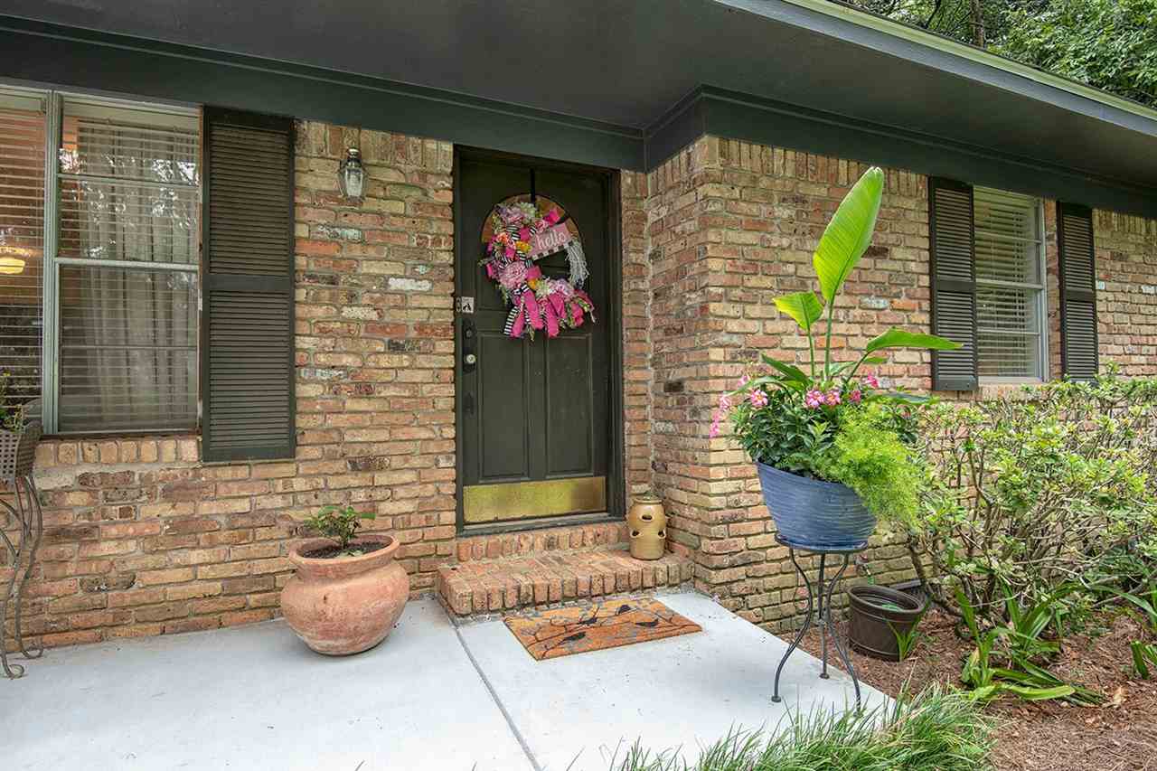 563 Bellangee Street Fairhope, AL 36532 - Photo 3 of 24