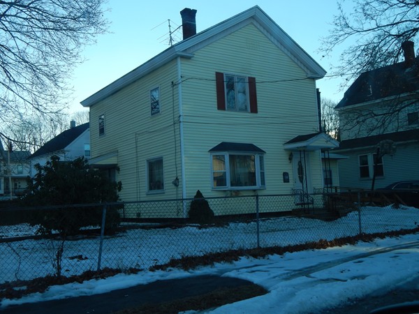 77 East Street Clinton, MA 01510 - Photo 2 of 11 Gallery Image 2