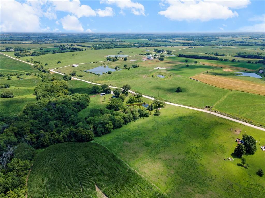 8235 Northwest Kidder Road Kidder, MO 64649 - Photo 48 of 58