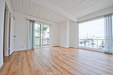 $2,250,000 | 219 Avenida Granada, San Clemente, CA 92672