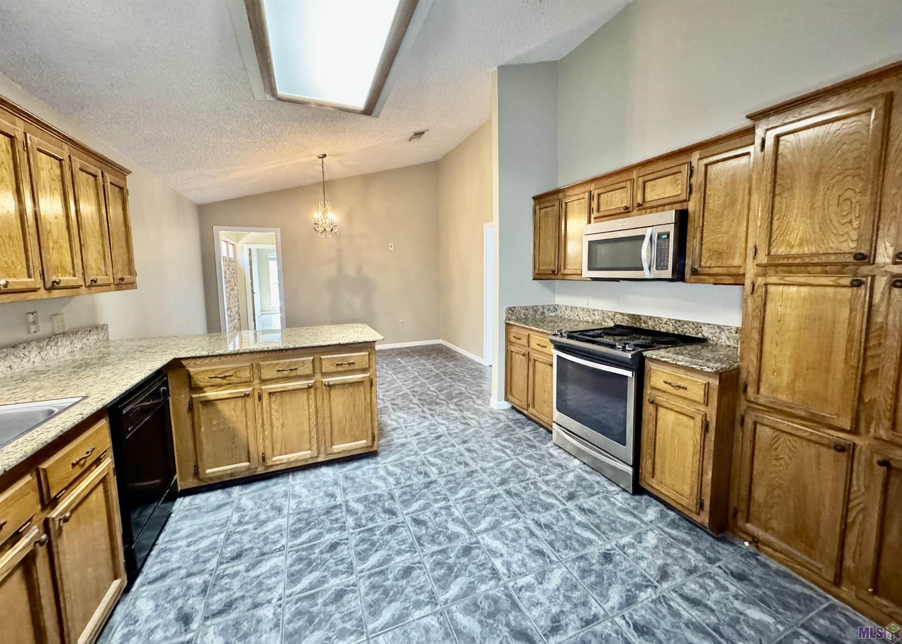 10734 Erin Vale Avenue Baton Rouge, LA 70810 - Photo 6 of 20