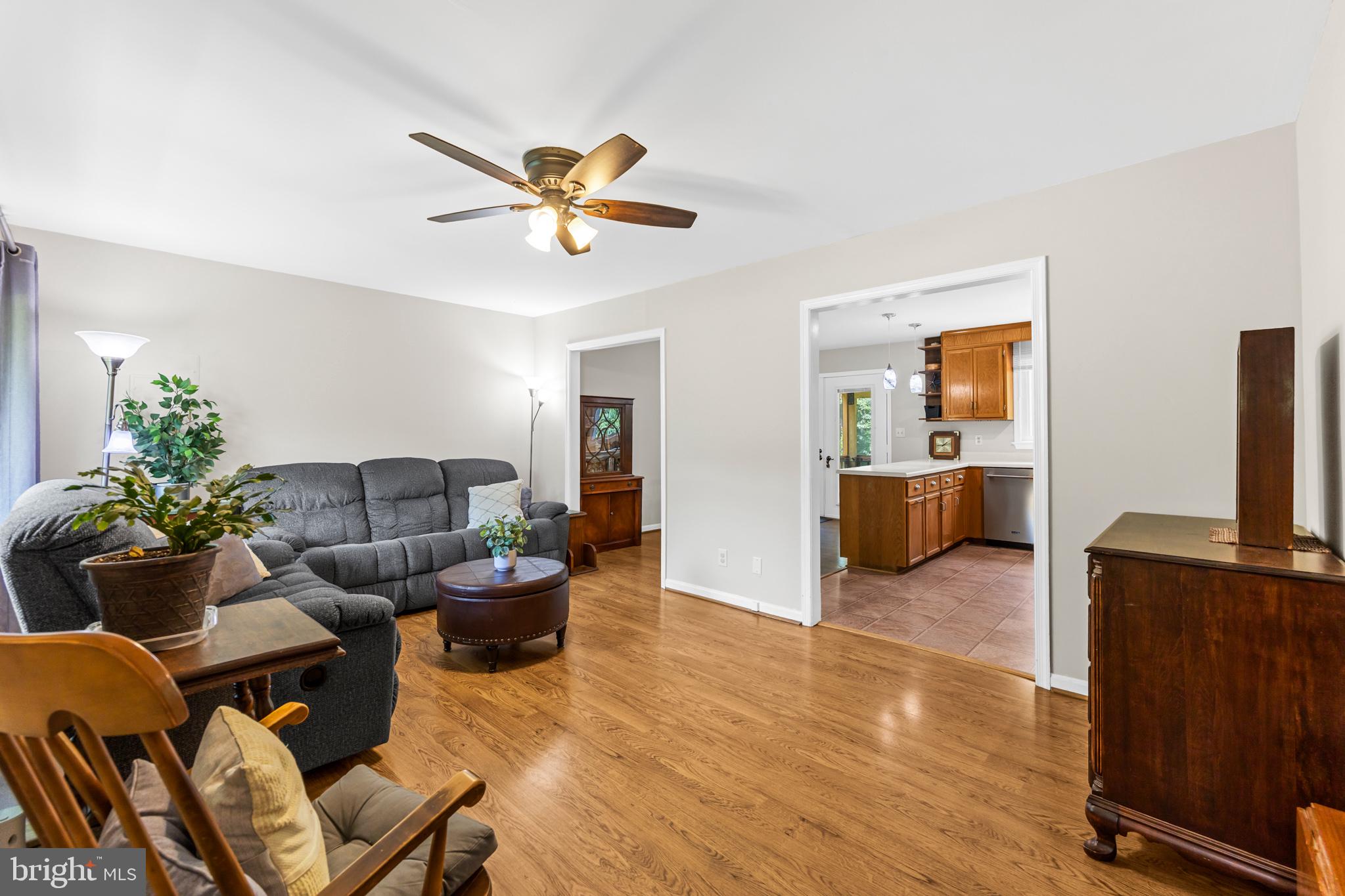 164 Oliver Lane Ruckersville, VA 22968 - Photo 11 of 39 Inviting living space with warm tones.