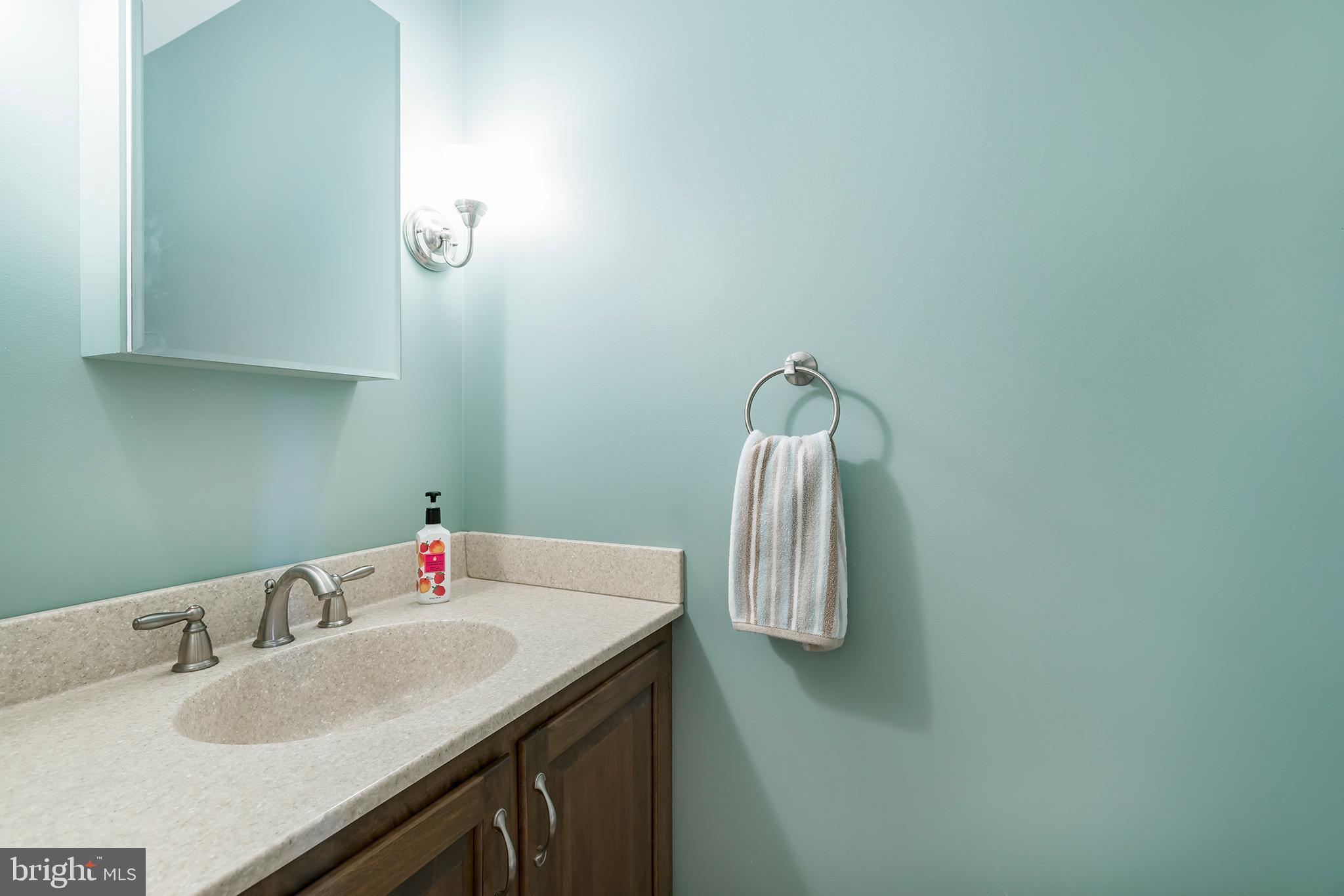 1216 Mill Mar Road Lancaster, PA 17601 - Photo 10 of 26 1st Floor Powder Room