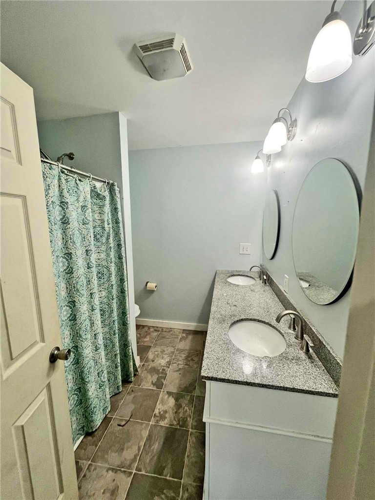 2095 Schilling Road Palmyra, NY 14522 - Photo 12 of 40 Bath 1