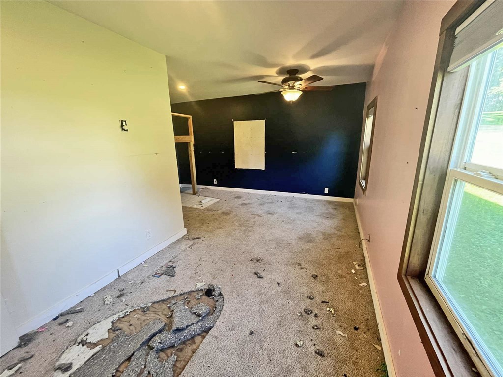 2095 Schilling Road Palmyra, NY 14522 - Photo 14 of 40 Front Bedroom