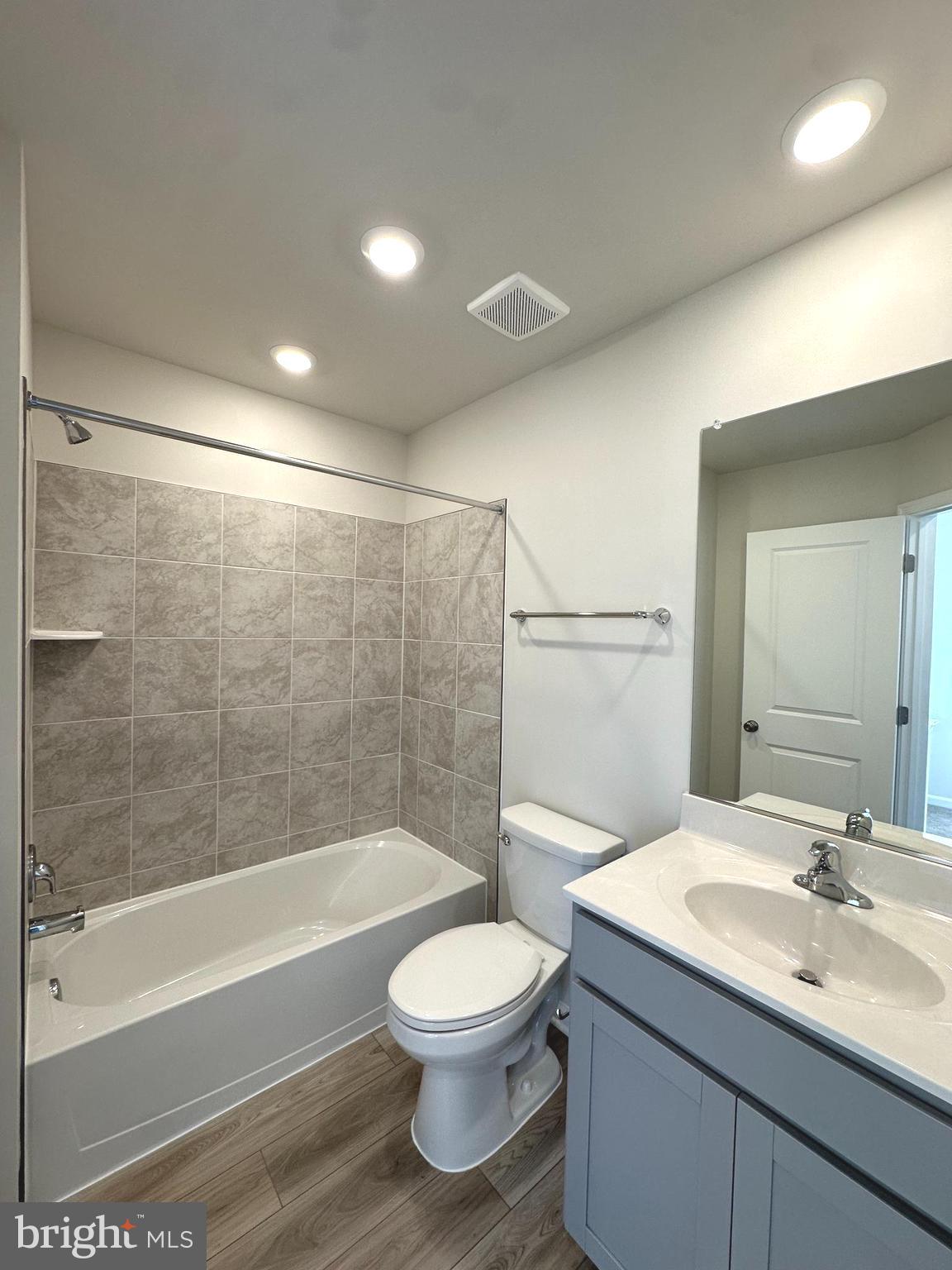 317 Short Br Drive Ranson, WV 25438 - Photo 26 of 41 a bathroom with a toilet a sink and a bathtub