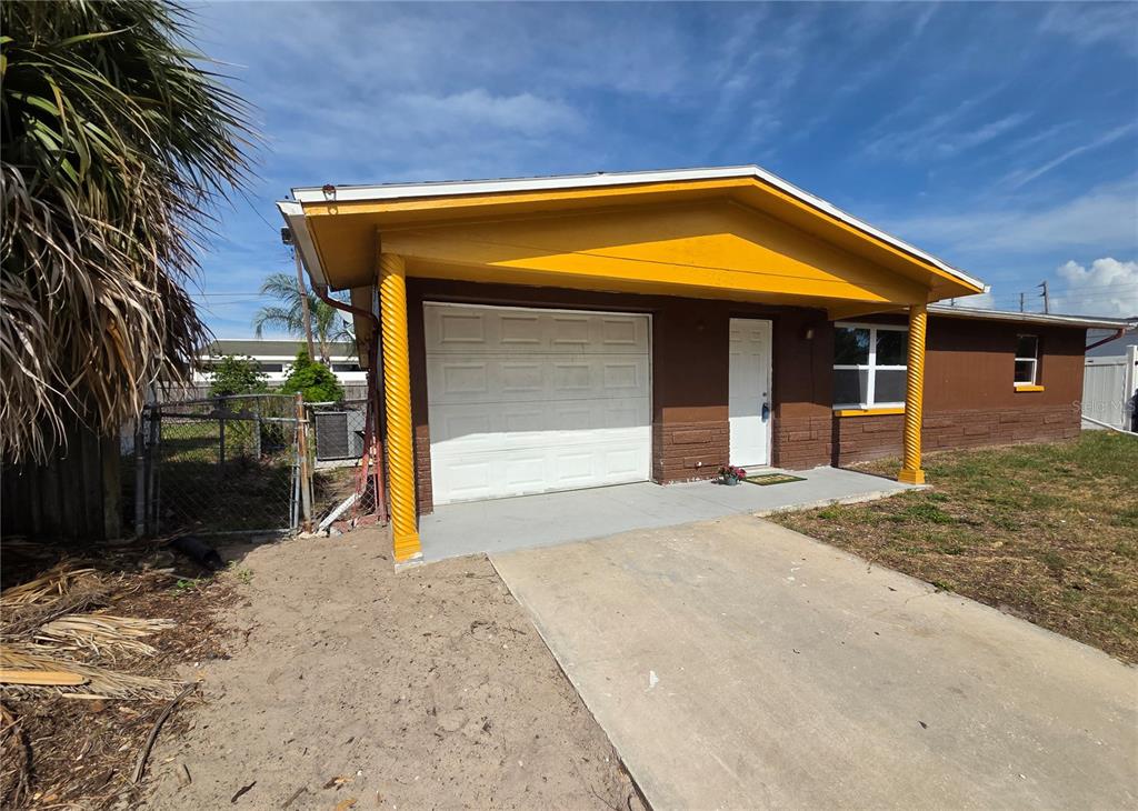 4645 Irene Loop New Port Richey, FL 34652 - Photo 3 of 31
