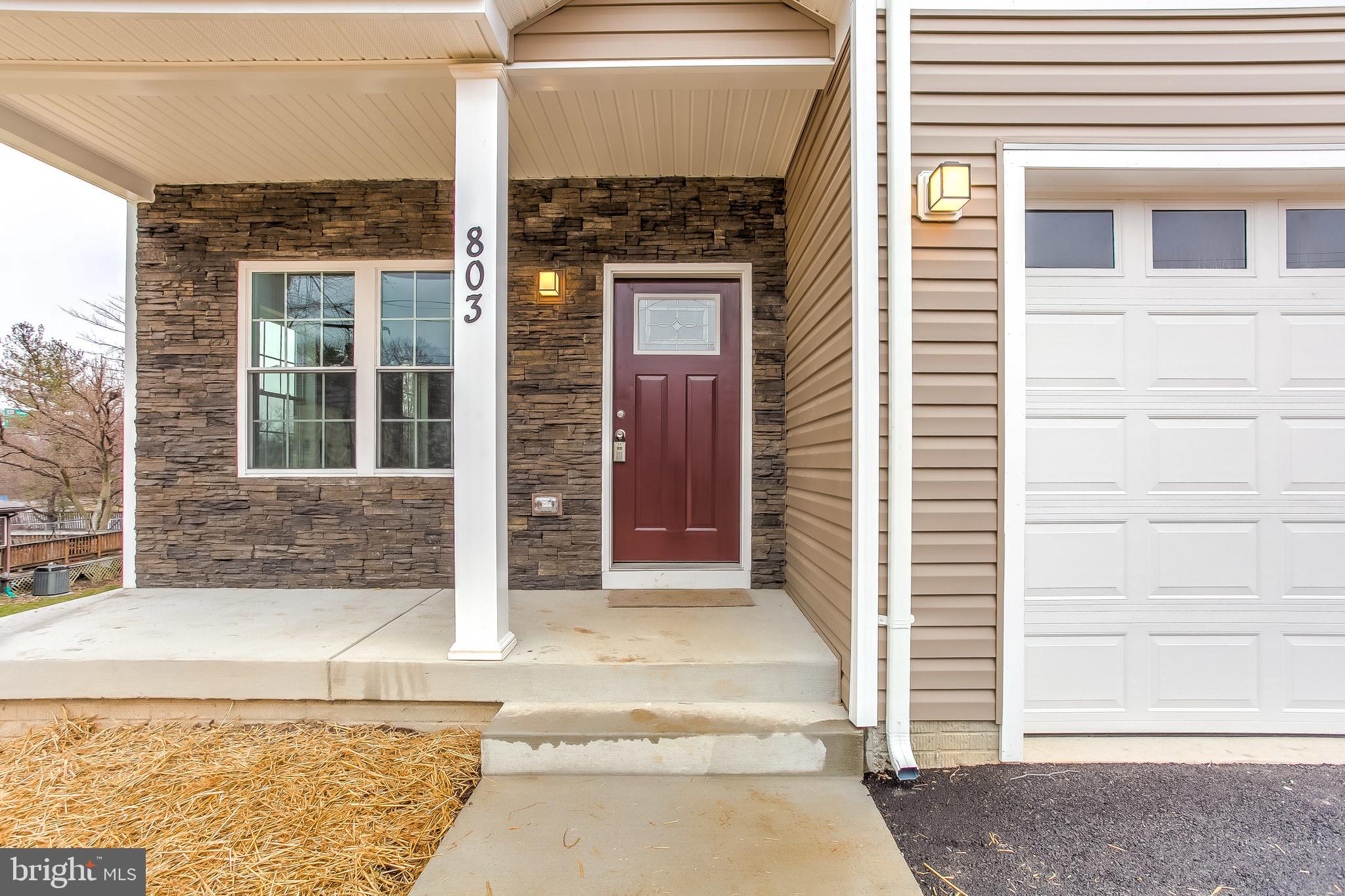 803 North Point Road Baltimore, MD 21224 - Photo 2 of 30 Gallery Image 2