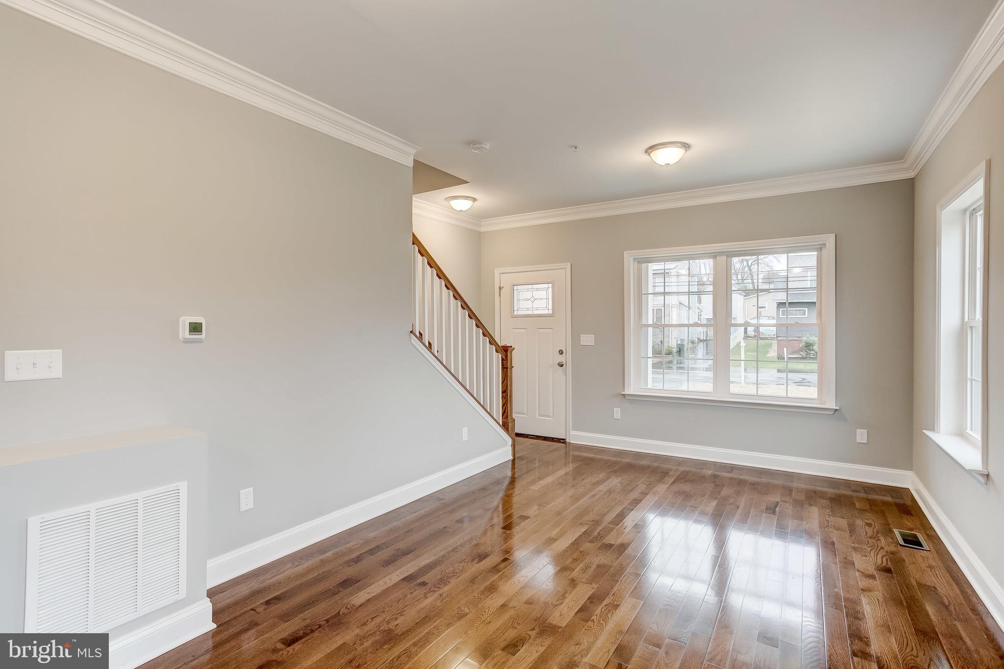 803 North Point Road Baltimore, MD 21224 - Photo 5 of 30 Gallery Image 5