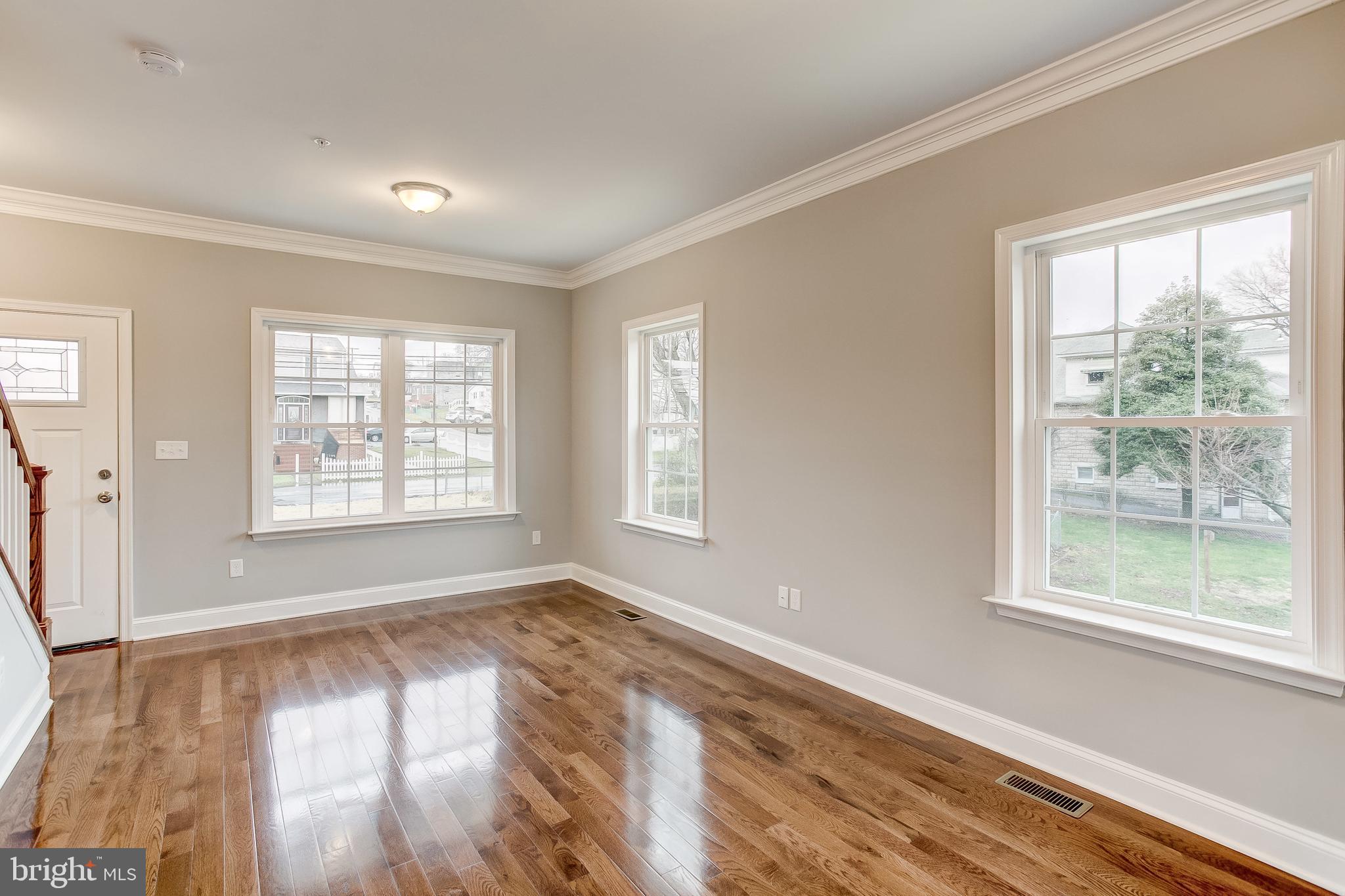 803 North Point Road Baltimore, MD 21224 - Photo 6 of 30 Gallery Image 6