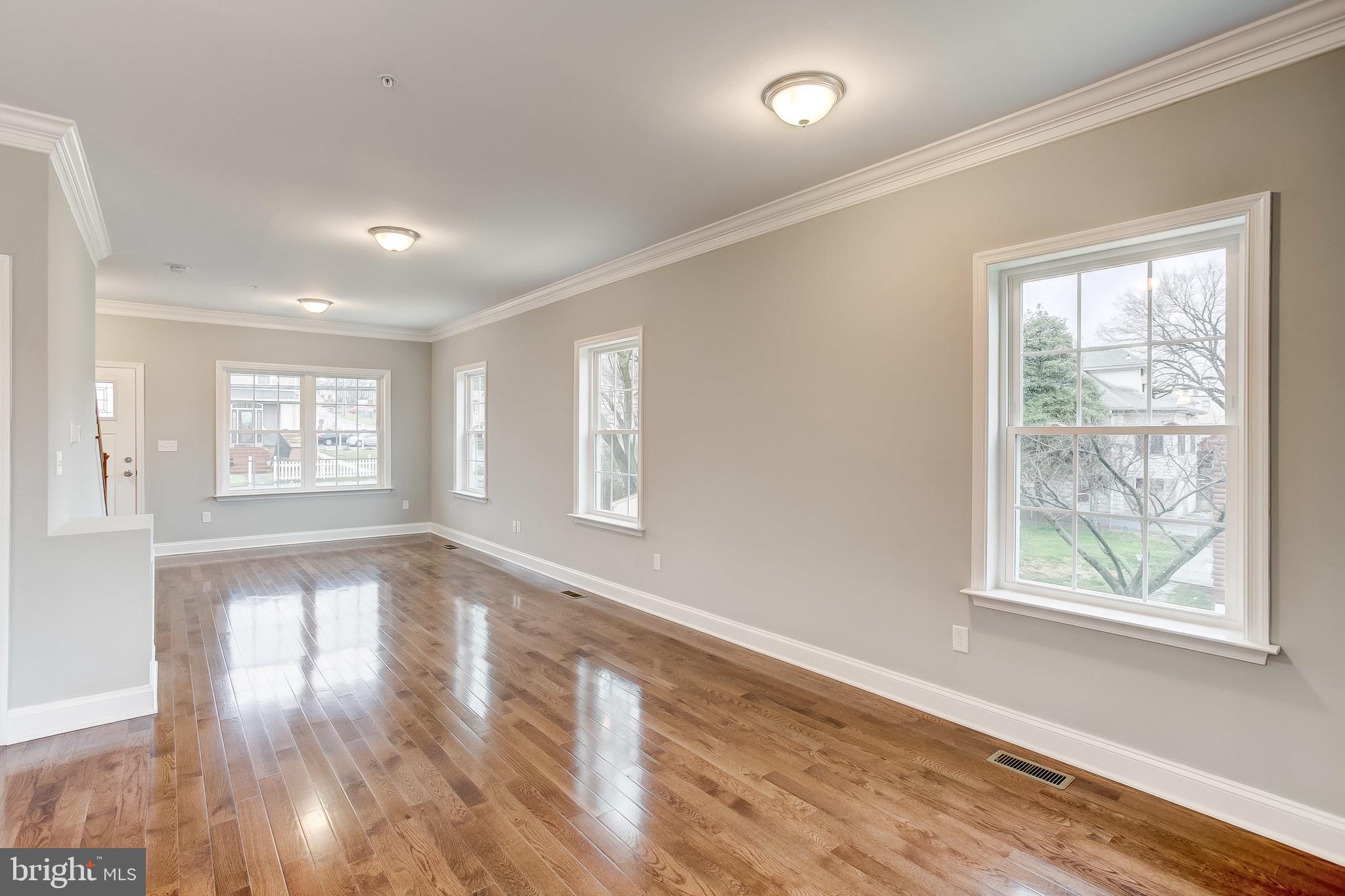 803 North Point Road Baltimore, MD 21224 - Photo 8 of 30 Gallery Image 8