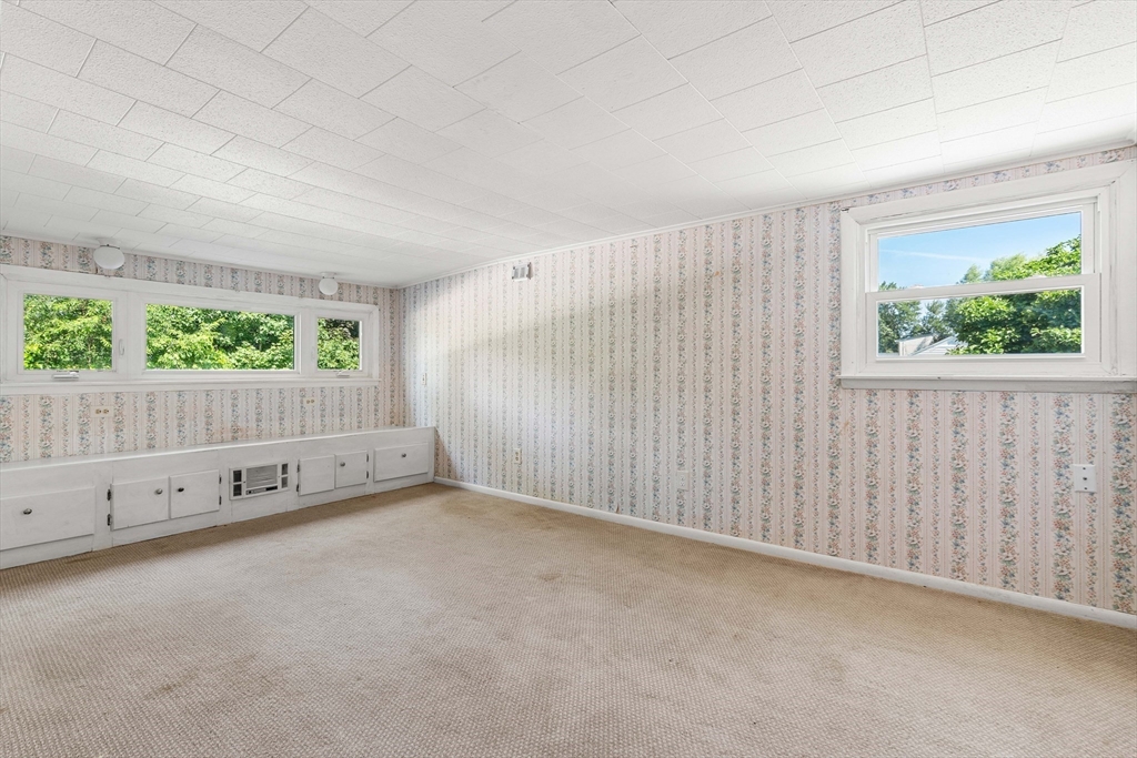 173 Florence Road Lowell, MA 01851 - Photo 35 of 42