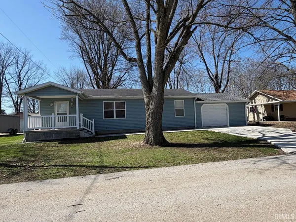 $174,000 | 205 East Lewis Street, Carlisle, IN 47838