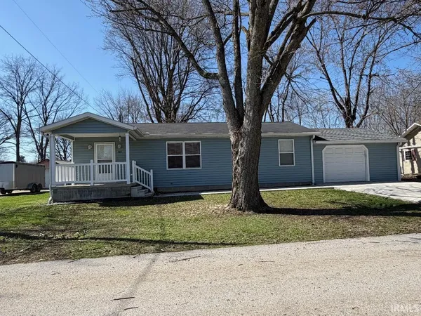 $174,000 | 205 East Lewis Street, Carlisle, IN 47838
