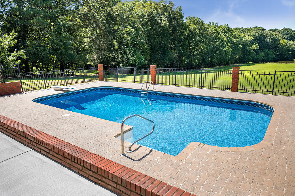 5310 Trewhitt Road Southeast Cleveland, TN 37323 - Photo 2 of 57 5310-trewhitt-rd-17