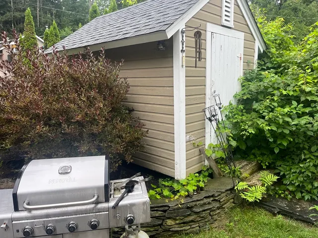 $649,000 | 85 Lake Drive, Shutesbury, MA 01072