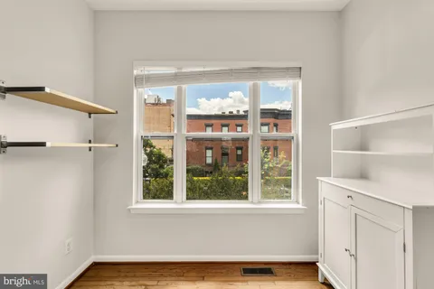 $5,350 | 1227 V Street Northwest, Washington, DC 20009