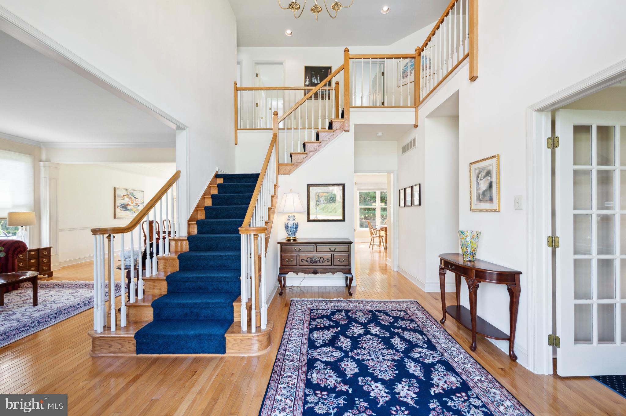 4 Stoney End Road Broomall, PA 19008 - Photo 4 of 50 Entry foyer with turned stairway