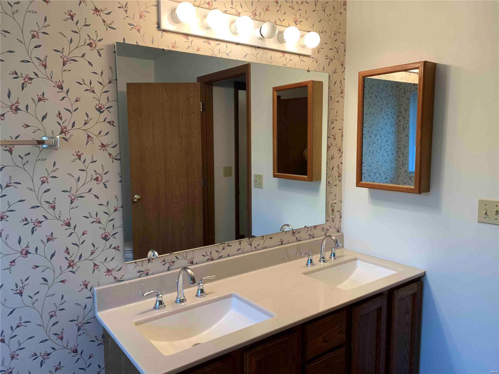 3269 Tanglebrook Drive Shiloh, IL 62221 - Photo 17 of 25 Gallery Image 17