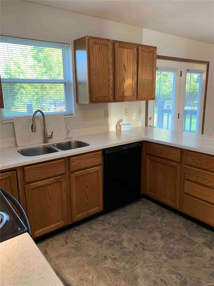 3269 Tanglebrook Drive Shiloh, IL 62221 - Photo 6 of 25 Gallery Image 6