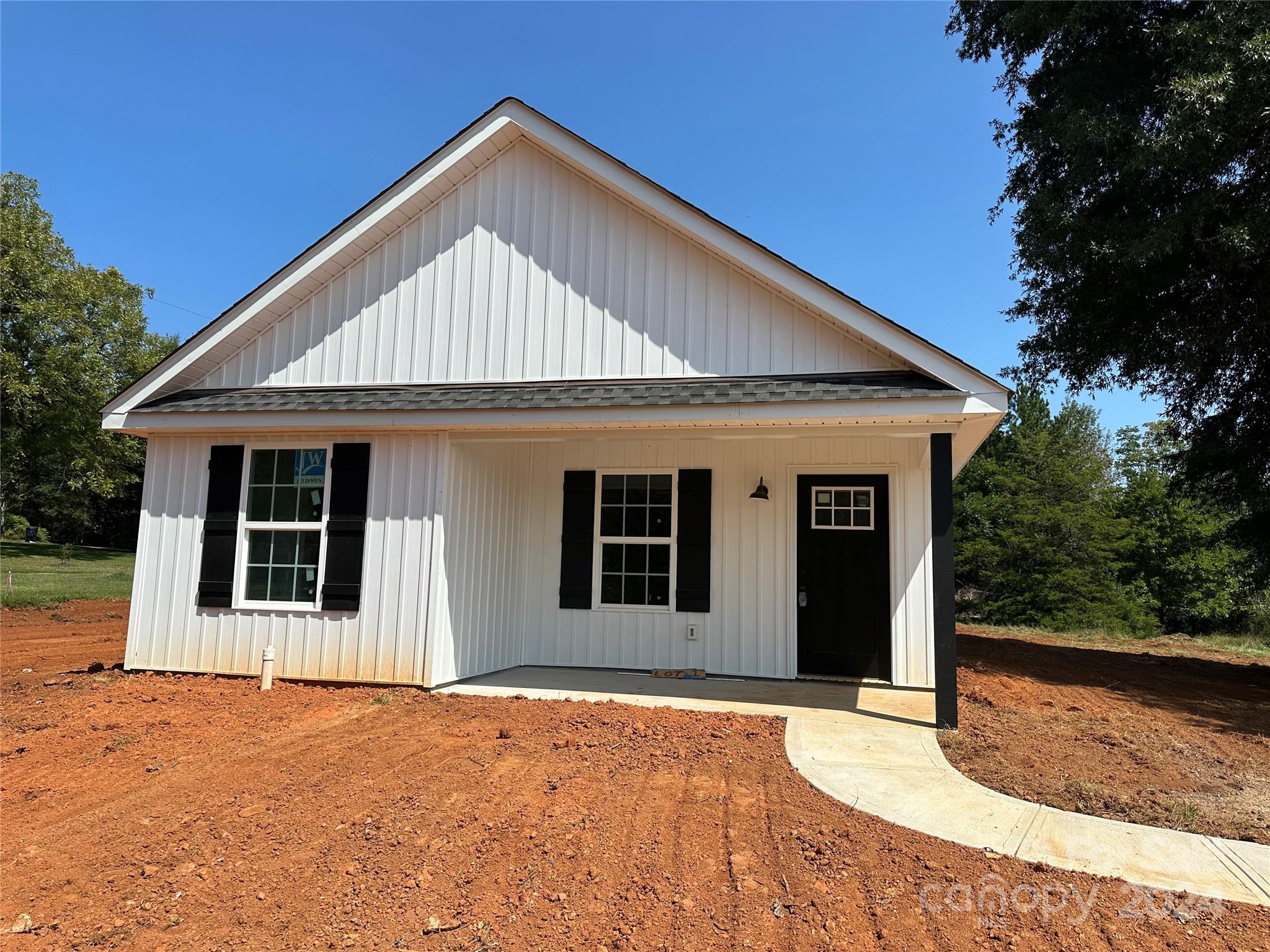 5832 Oakridge Road Clover, SC 29710 - Photo 3 of 24 Gallery Image 3