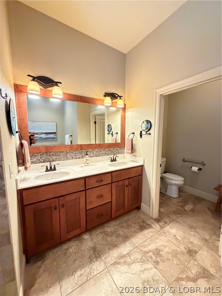 3168 Twin Rivers Point, Unit 4E Camdenton, MO 65020 - Photo 26 of 59 Dual Vanities